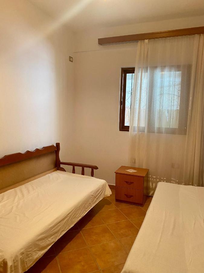 Family Apartments Саранде Екстериор снимка