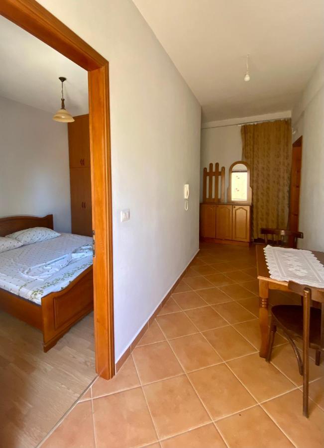 Family Apartments Саранде Екстериор снимка