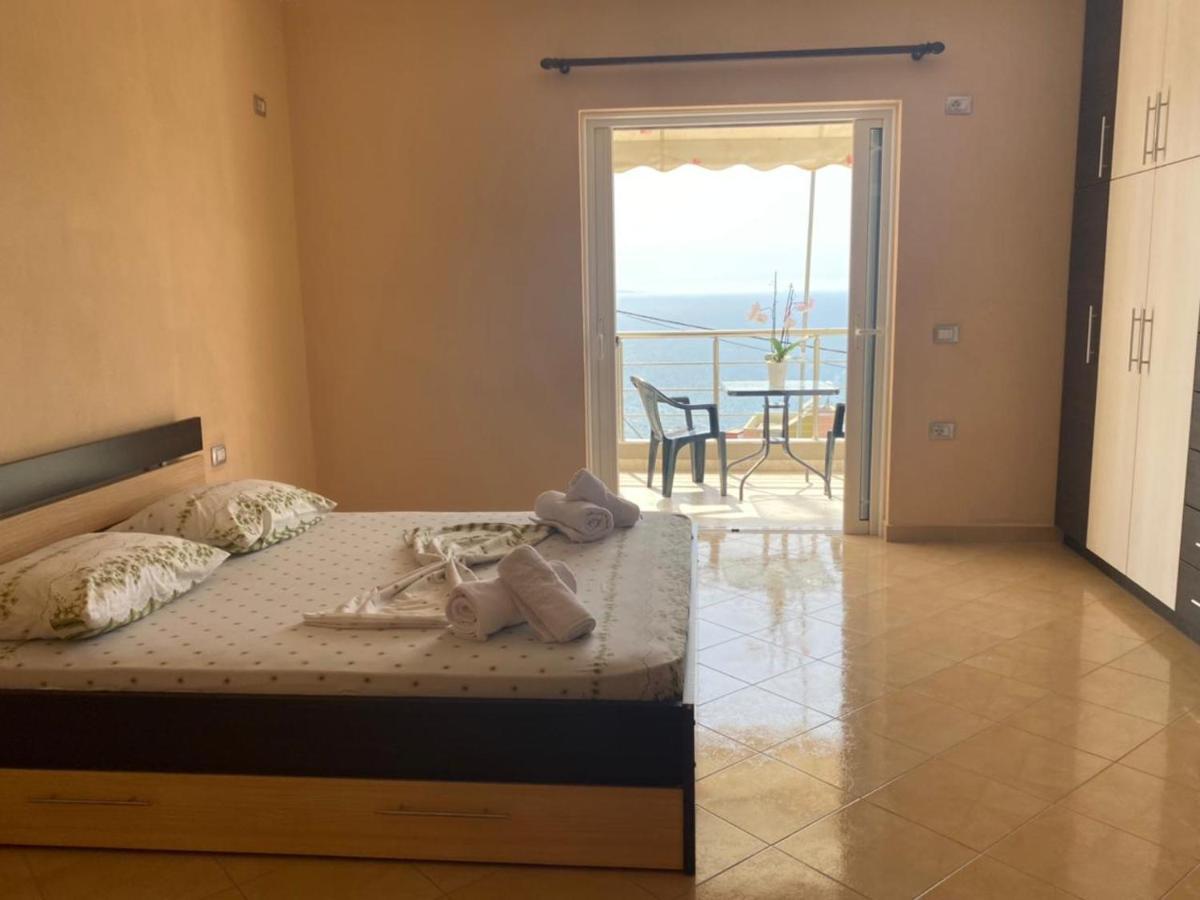 Family Apartments Саранде Екстериор снимка